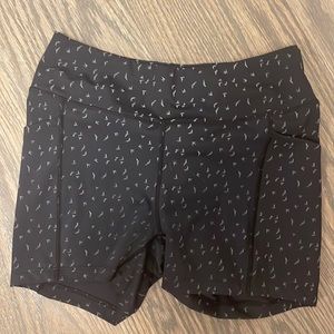 Oiselle Reflective Shorts